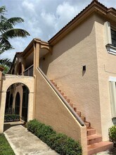 18286 Mediterranean Blvd in Hialeah, FL - Building Photo - Building Photo