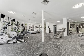 The Summit at Point Loma in San Diego, CA - Foto de edificio - Building Photo