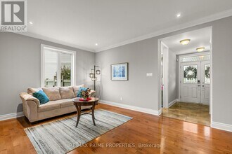 72 Branthaven St in Ottawa, ON - Building Photo - Building Photo