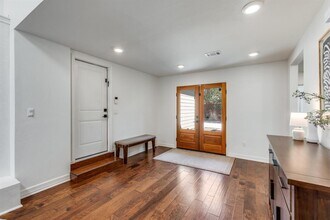 1113 Taulbee Ln in Austin, TX - Building Photo - Building Photo