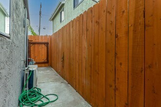 1463 Essex St in San Diego, CA - Building Photo - Building Photo