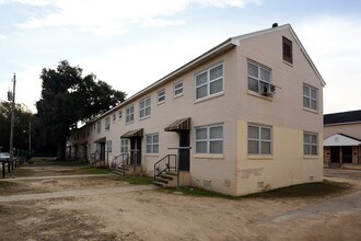 Oaklawn Homes in Mobile, AL - Foto de edificio - Building Photo