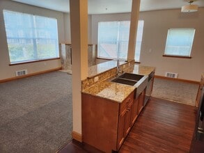 263 W Bakerview Rd, Unit 307 in Bellingham, WA - Building Photo - Building Photo