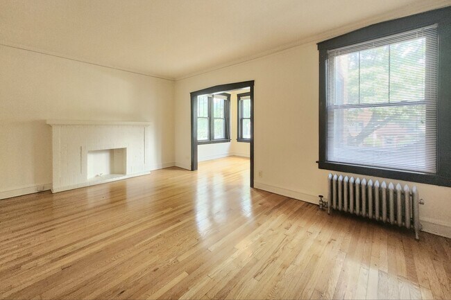 403 S Kenilworth Ave-Unit -1 in Oak Park, IL - Foto de edificio - Building Photo