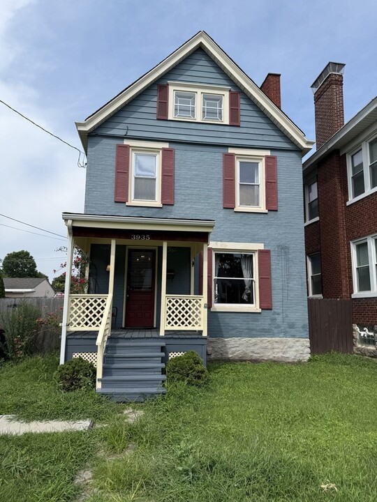 3935 Lindley Ave in Norwood, OH - Building Photo