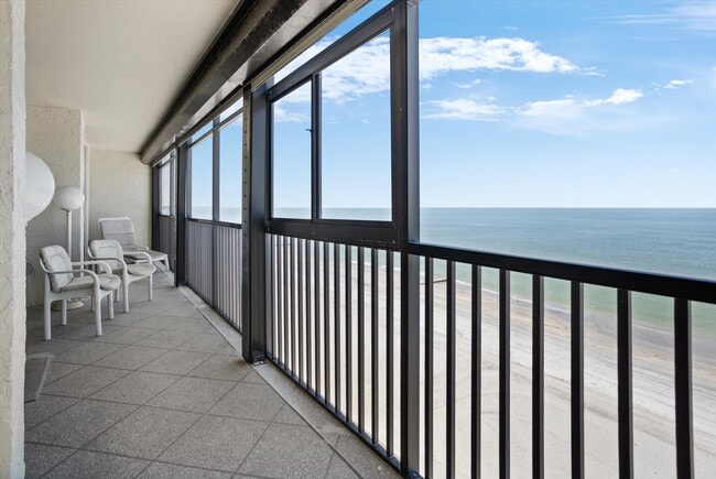 15400 Gulf Blvd in Madeira Beach, FL - Building Photo - Building Photo