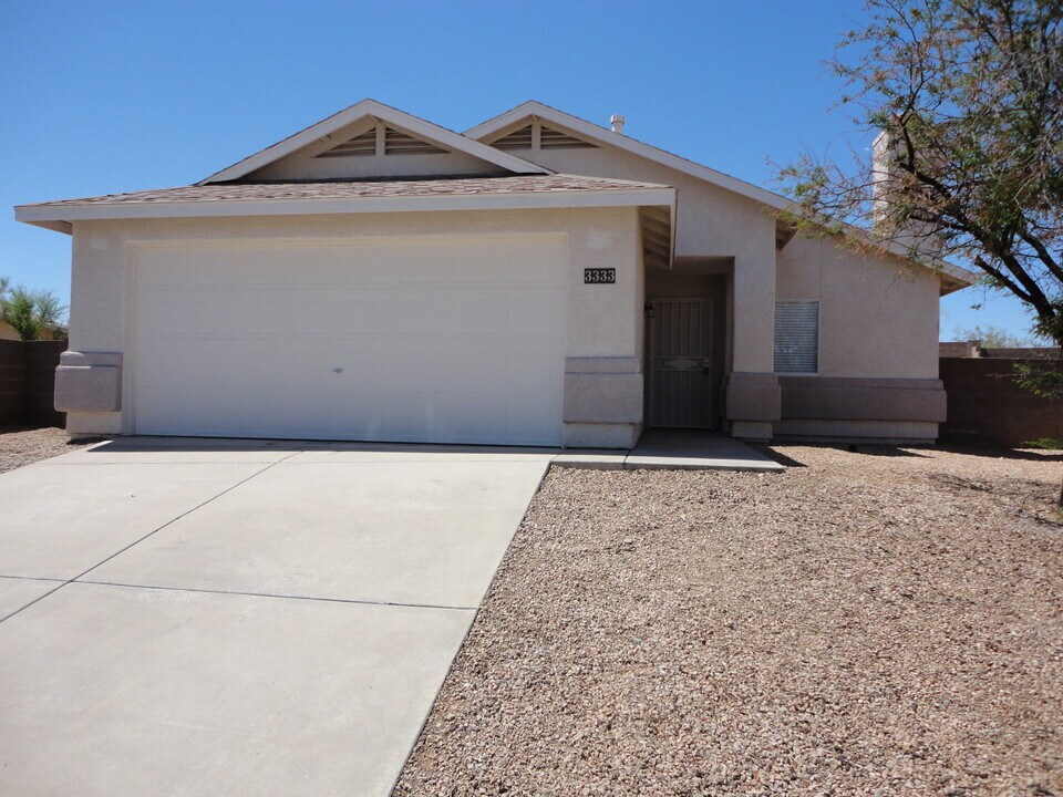 3333 W Via Campana De Cobre in Tucson, AZ - Building Photo