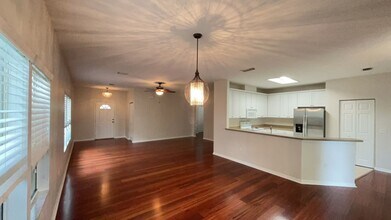 2081 NW 101st St in Gainesville, FL - Building Photo - Building Photo