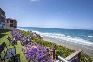 675 S Sierra Ave, Unit 29 in Solana Beach, CA - Building Photo