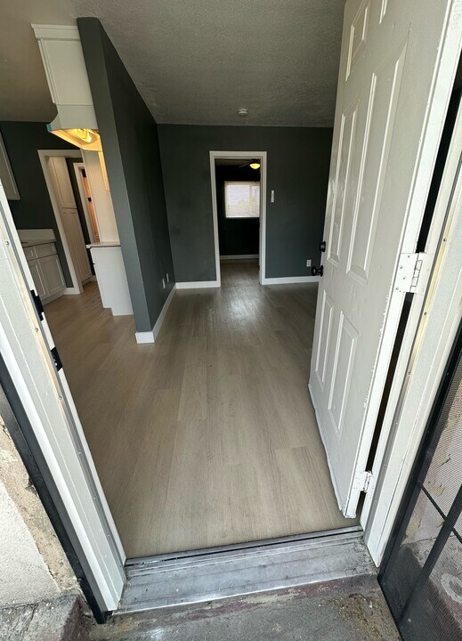 7951 Sunnyside Ave in San Bernardino, CA - Building Photo