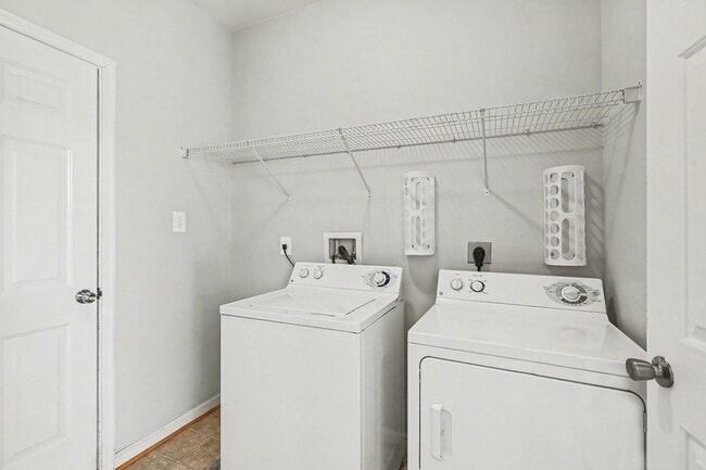 5308 Joshua Tree Cir in Fredericksburg, VA - Building Photo - Building Photo