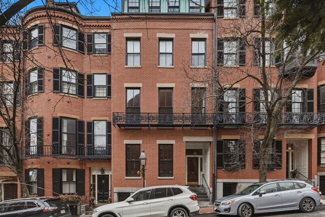 property at 93 Pinckney St