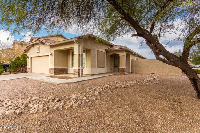 1684 E Silver Reef Dr in Casa Grande, AZ - Building Photo - Building Photo