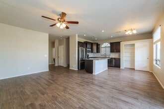 3638 E Flamingo Way, Unit 60-317 in Gilbert, AZ - Building Photo - Building Photo