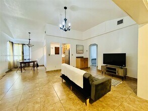 1841 Fletcher St in Hollywood, FL - Building Photo - Building Photo