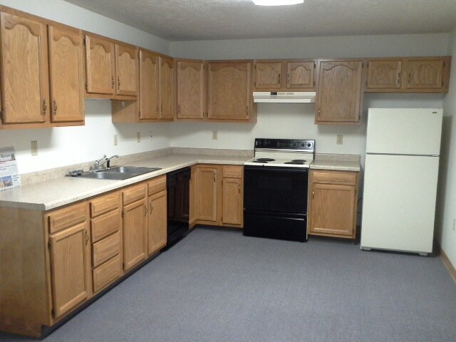 1110 Madison Ave in Butler, PA - Building Photo - Building Photo