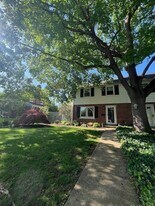 947 Janet Ave in Lancaster, PA - Building Photo