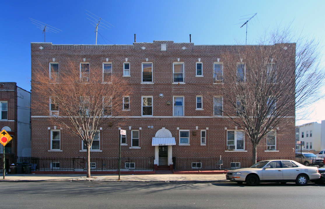 1671 Benson Ave in Brooklyn, NY - Building Photo