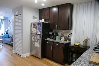 834 N Mozart St in Chicago, IL - Building Photo - Building Photo