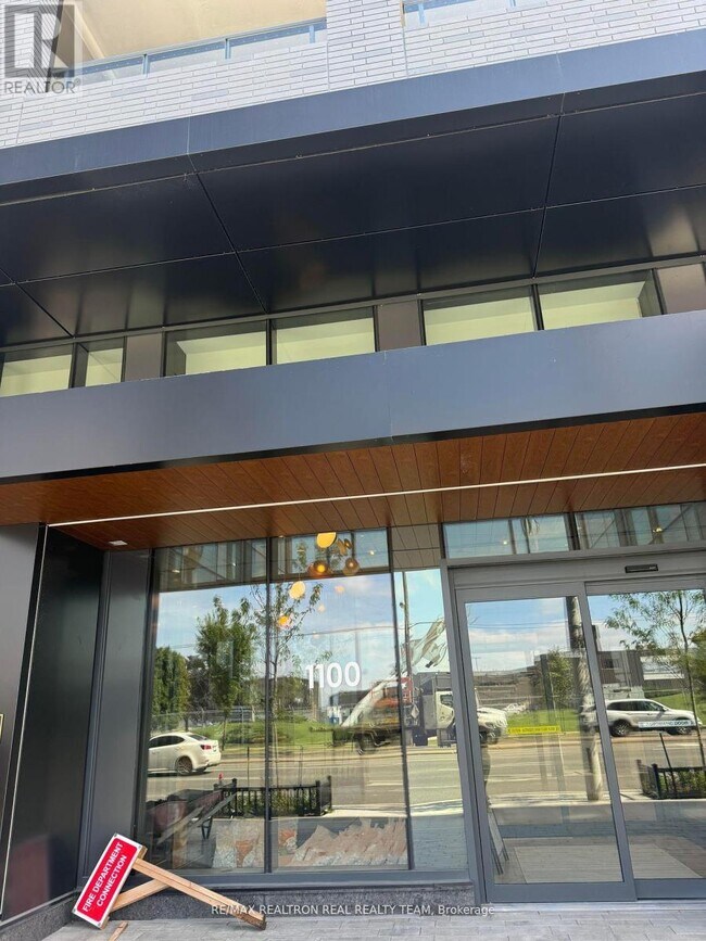 1100 Sheppard Ave W in Toronto, ON - Building Photo - Building Photo