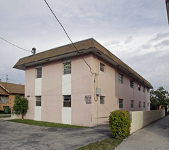 1461 SW 7th St in Miami, FL - Building Photo - Building Photo