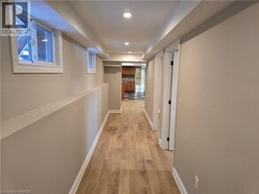 318 Erie Ave in Brantford, ON - Building Photo - Building Photo