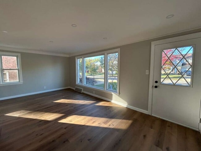 property at 4980 Edsal Dr
