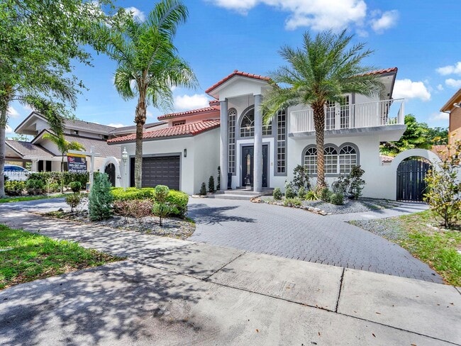 16224 NW 82nd Pl in Hialeah, FL - Building Photo - Building Photo