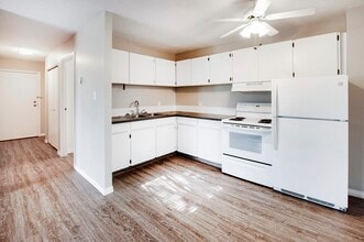 34 in High River, AB - Building Photo - Building Photo