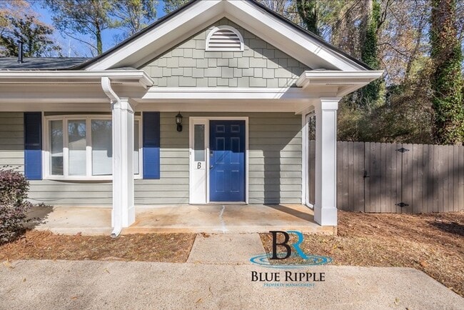 1143 Love St in Smyrna, GA - Building Photo - Building Photo