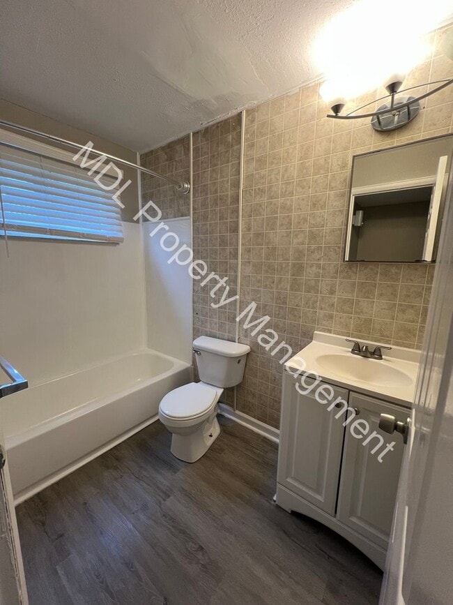 property at 2809 S Jefferson Ave