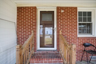 1210 Pansy St in Hampton, VA - Building Photo - Building Photo