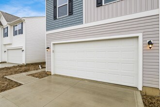 1516 Billingham Dr in Grove City, OH - Foto de edificio - Building Photo