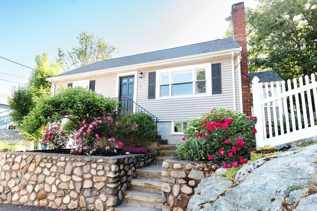 property at 17 Ash St