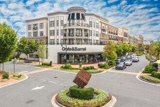 Haven At Avalon in Alpharetta, GA - Foto de edificio - Building Photo