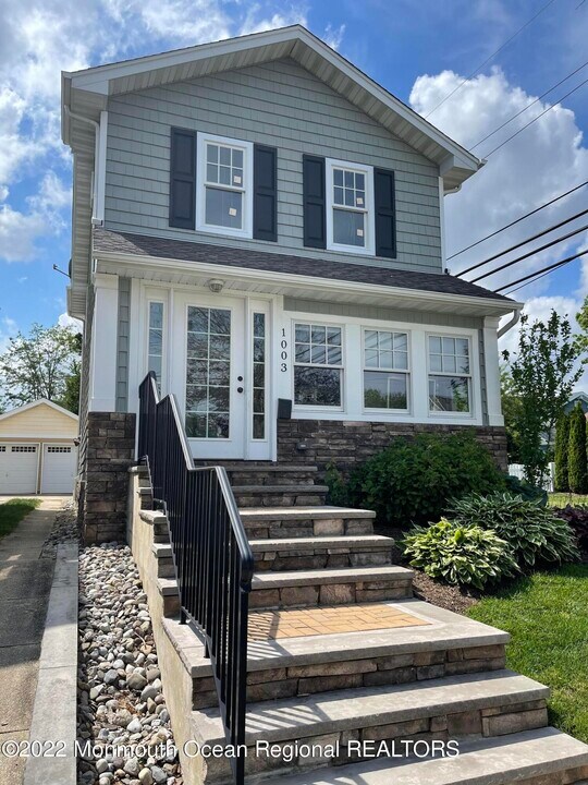 1003 C St in Belmar, NJ - Building Photo