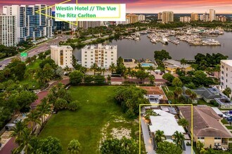 161 Golden Gate Point in Sarasota, FL - Building Photo - Building Photo