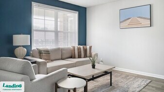 231 New Shackle Island Rd in Hendersonville, TN - Building Photo