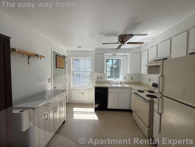 45 Cross St in Medford, MA - Building Photo - Building Photo