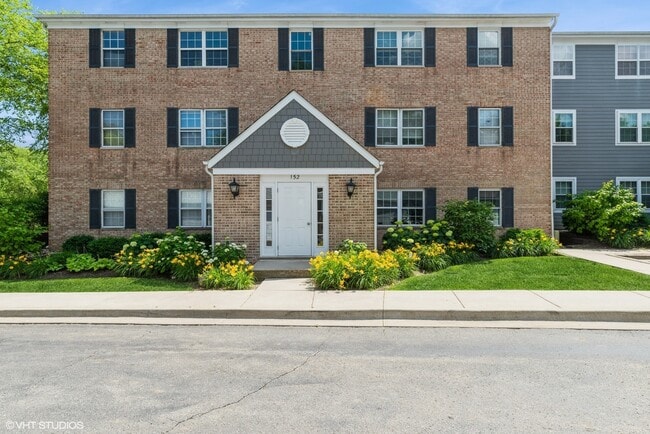 property at 152 E Winchester Rd