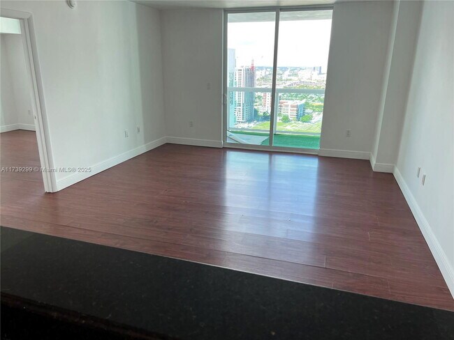 property at 1800 N Bayshore Dr
