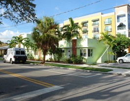 225 SE 12th Ave in Fort Lauderdale, FL - Building Photo - Building Photo