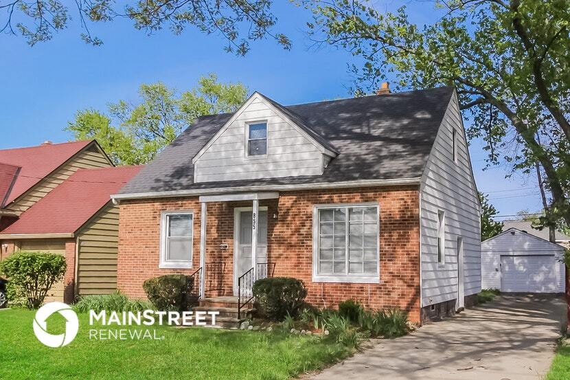 855 E 260th St in Euclid, OH - Building Photo