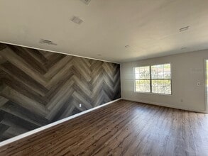 1100 Pineland Ave in Hinesville, GA - Foto de edificio - Building Photo