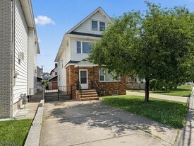 521 Pennington St in Elizabeth, NJ - Building Photo