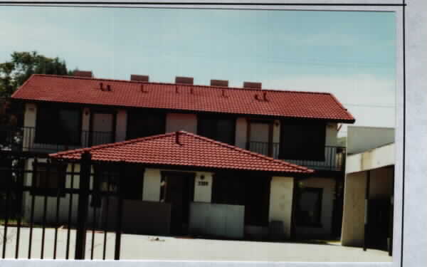 3325 N E St in San Bernardino, CA - Building Photo - Building Photo