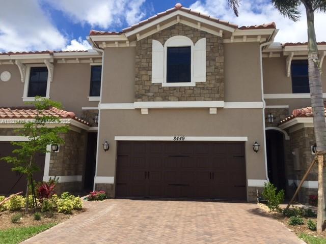 8449 Blue Cove Way in Parkland, FL - Building Photo