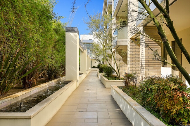 257 S Hudson Ave, Unit 306 in Pasadena, CA - Building Photo - Building Photo