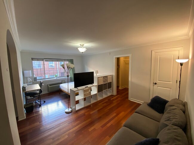 820 B S Washington St in Alexandria, VA - Building Photo - Building Photo