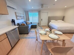 9966 Pacific Ave in Anaheim, CA - Building Photo - Building Photo